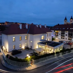 4* Hotel 1552 Boutique
