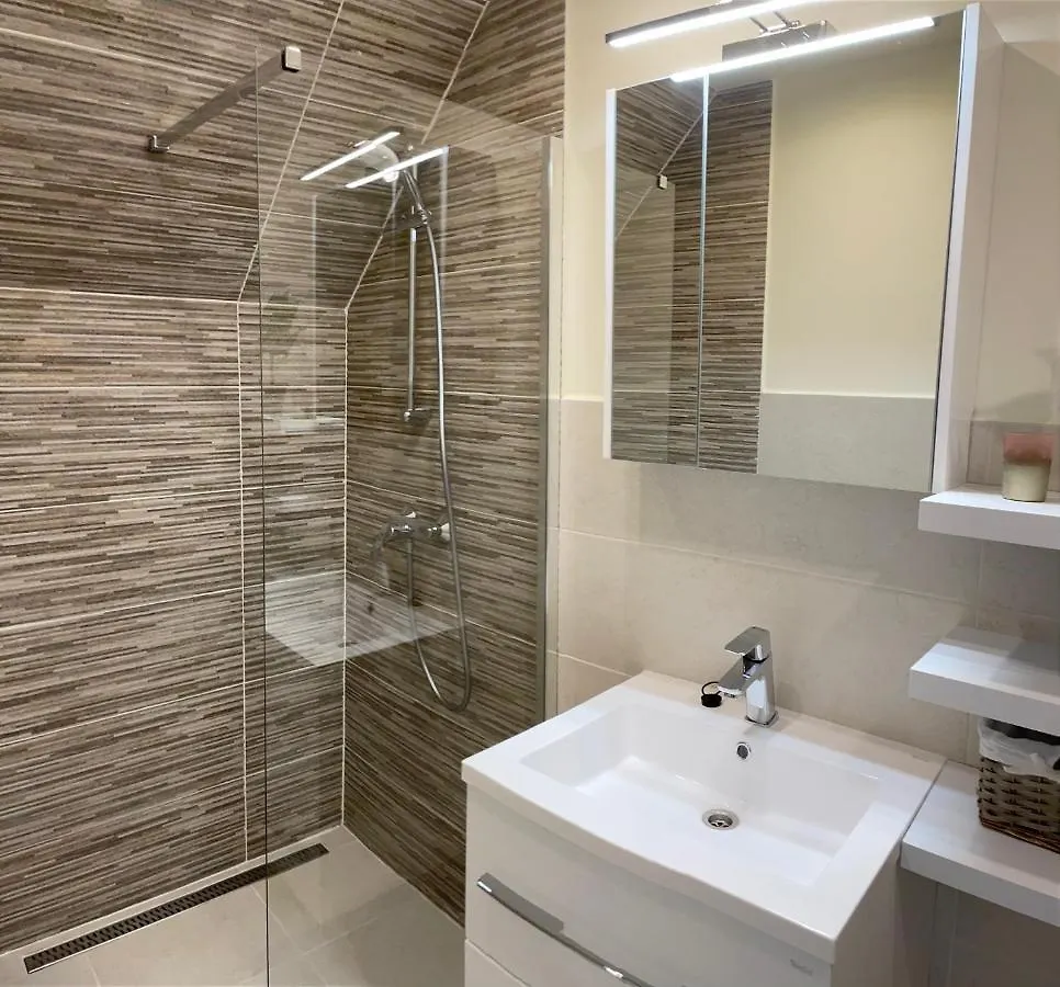 Zen Apartman Eger 0*,  Hungary
